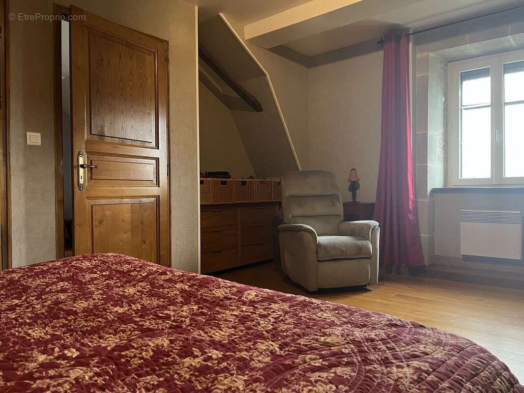 Chambre 1 - Maison à LIVERNON