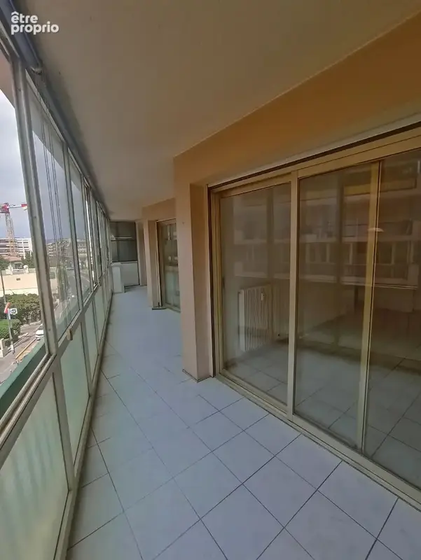 Photo Appartement à Saint-Laurent-Du-Var au prix de 199 000€