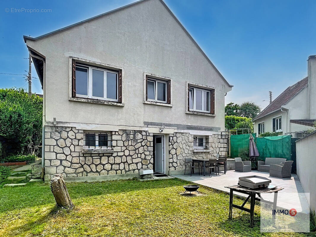 Maison à GOURNAY-SUR-MARNE