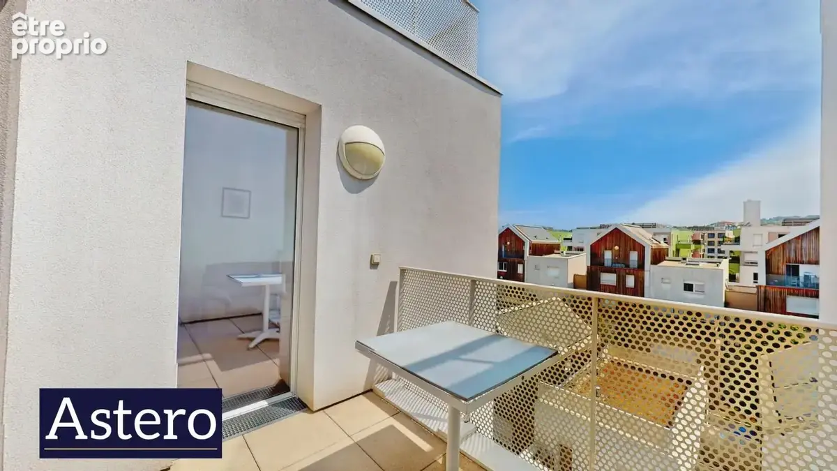 3 pièces - Dernier étage - Seul sur le palier - Terrasse-Parking - photo 9
