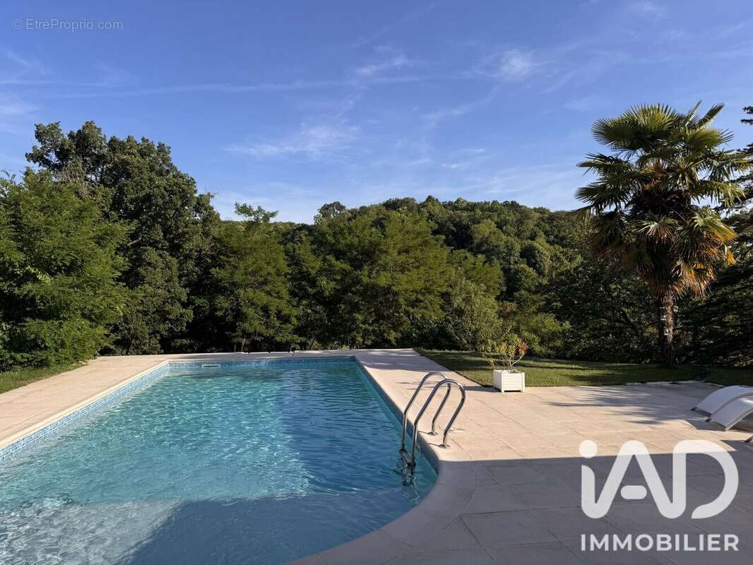 Maison 186 m² à Reaumont  - photo 2