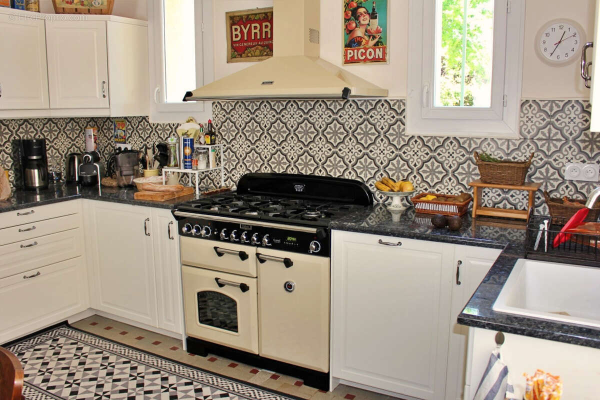 Maison à VAISON-LA-ROMAINE