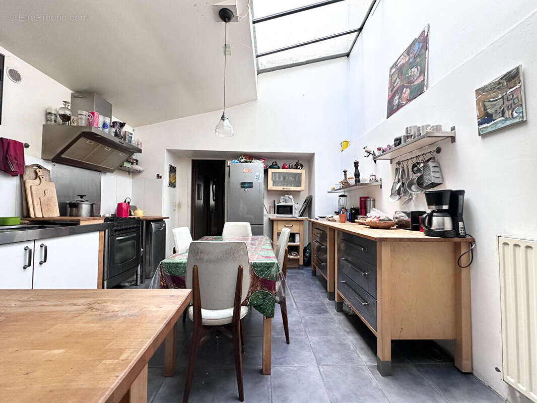 Appartement à PARIS-18E