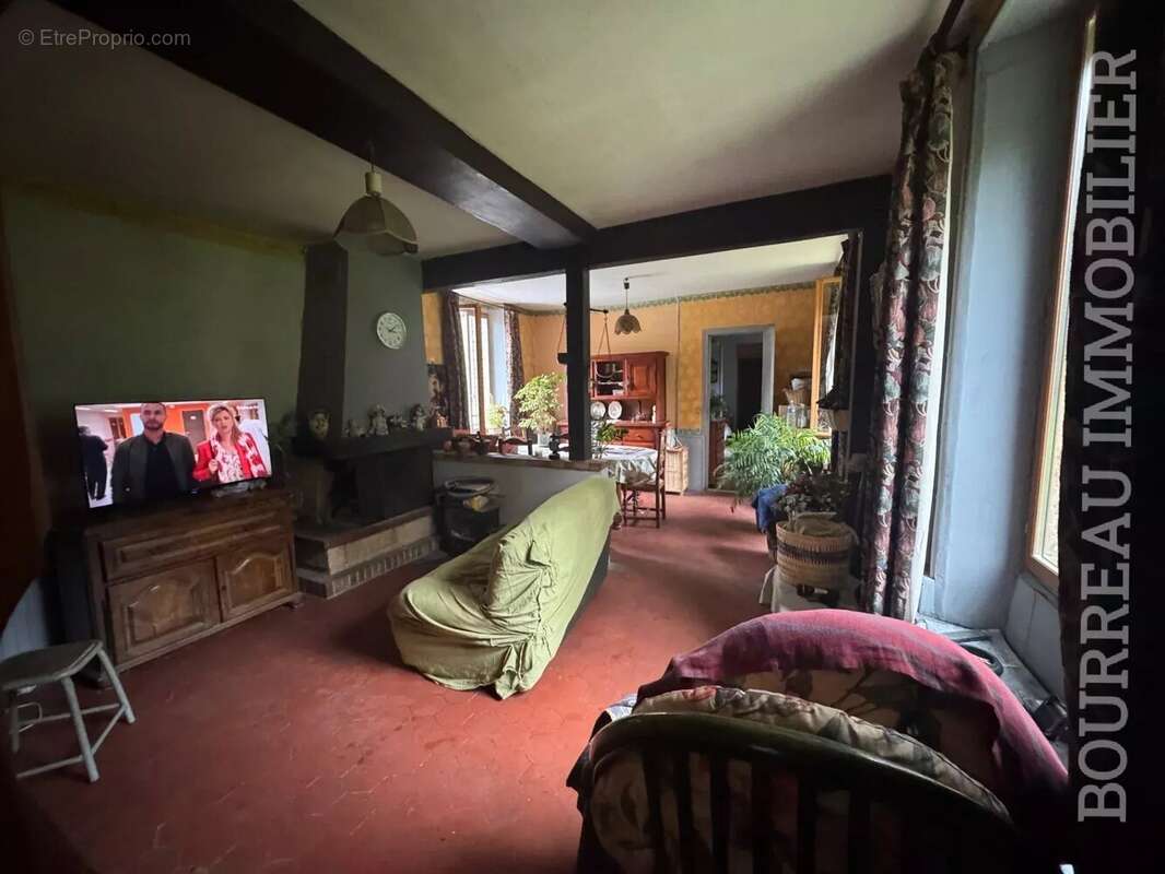 Maison à ARCES-DILO