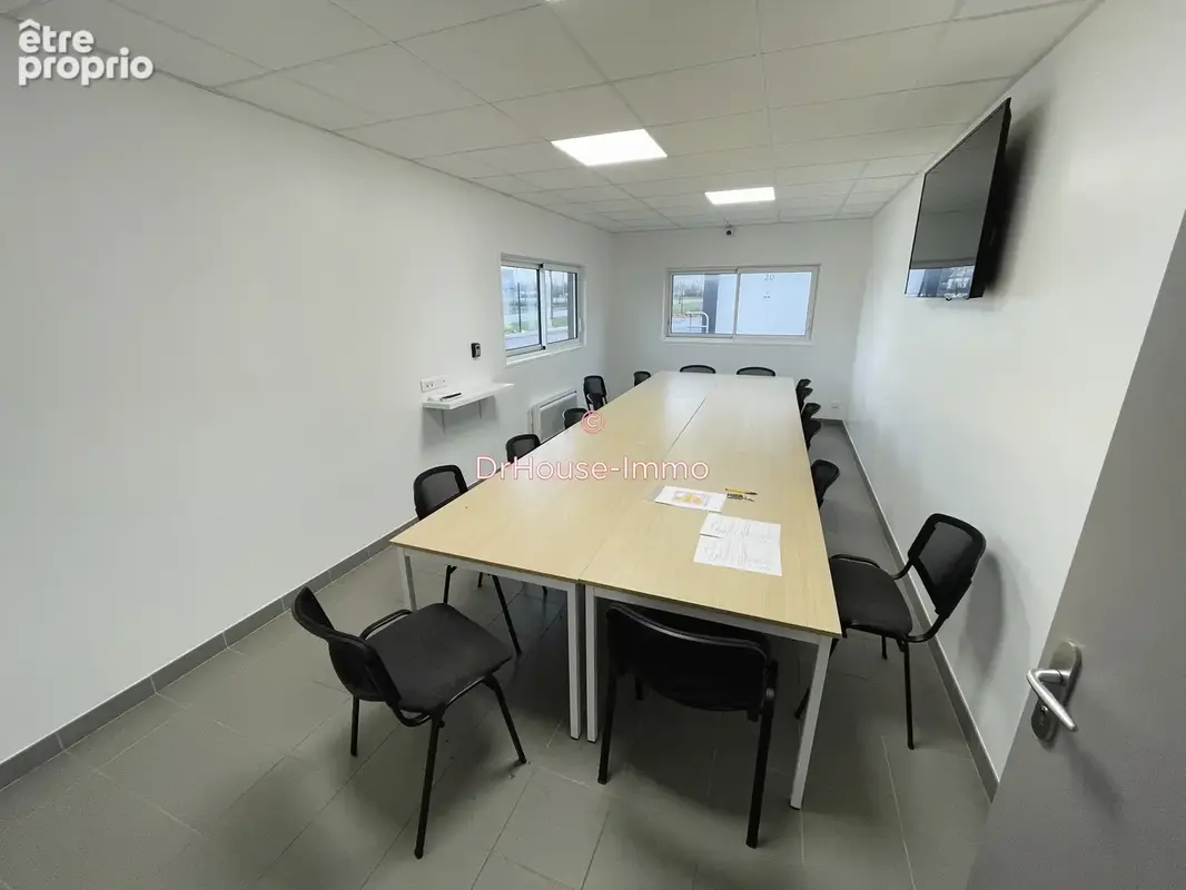 Parking à vendre à Aiffres (79230) - photo 11