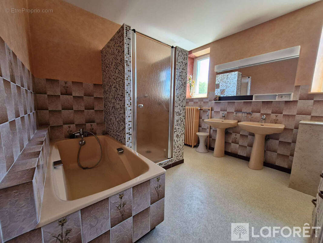 Maison à COURCELLES-LES-MONTBELIARD