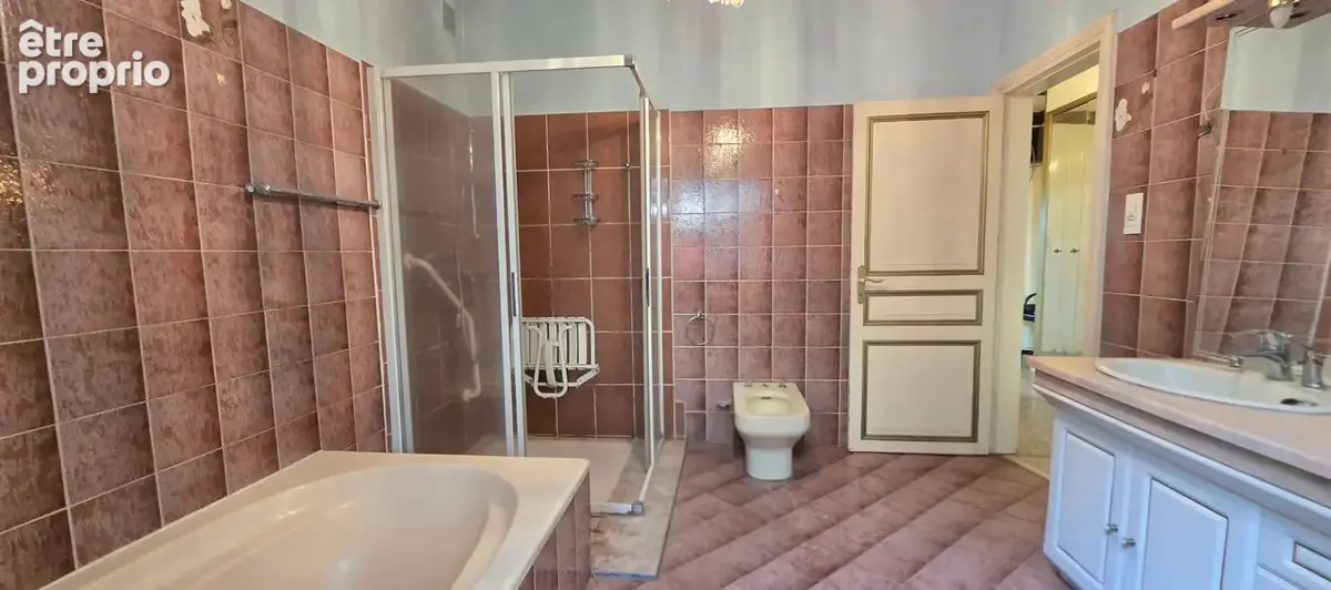 Ensemble immobilier à fort potentiel - photo 8