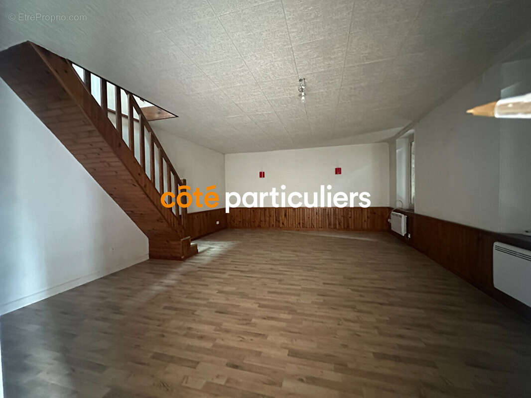 Maison à SAINT-VITTE