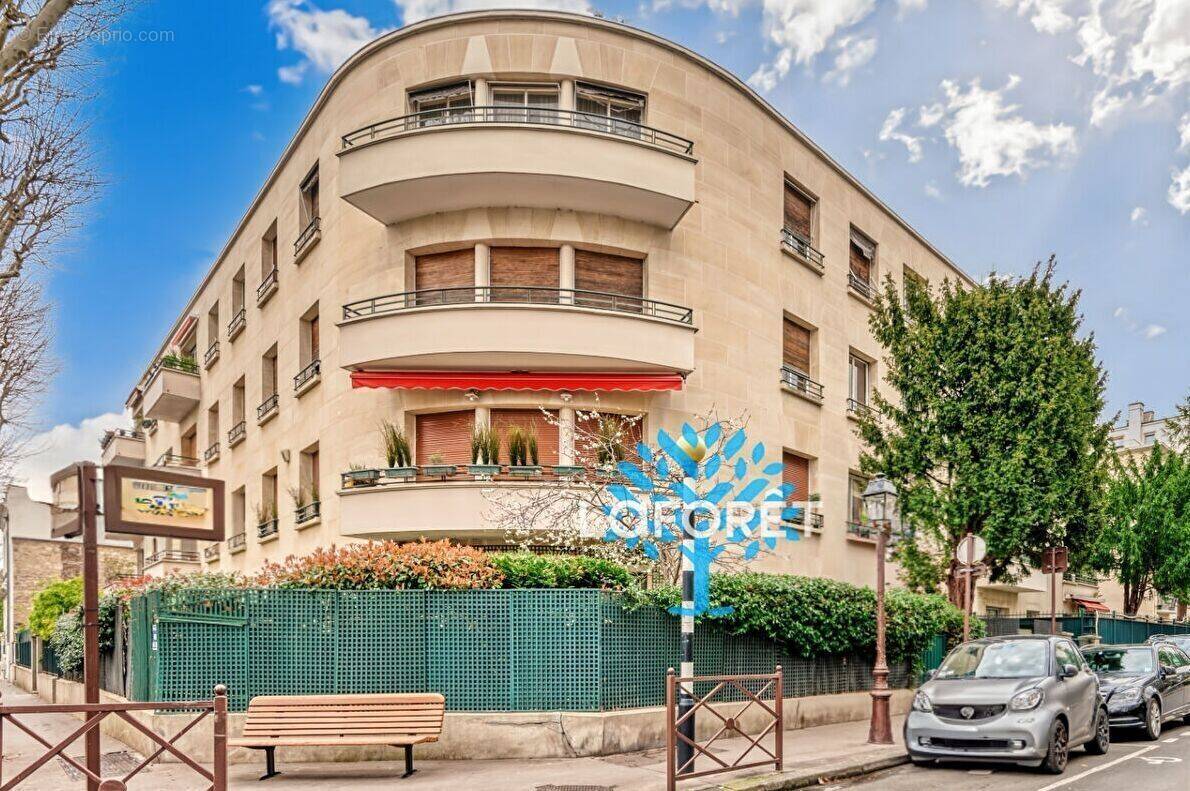 Appartement à NEUILLY-SUR-SEINE
