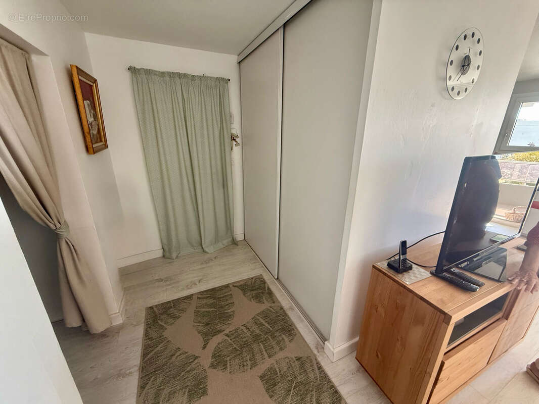 Appartement à MAUGUIO