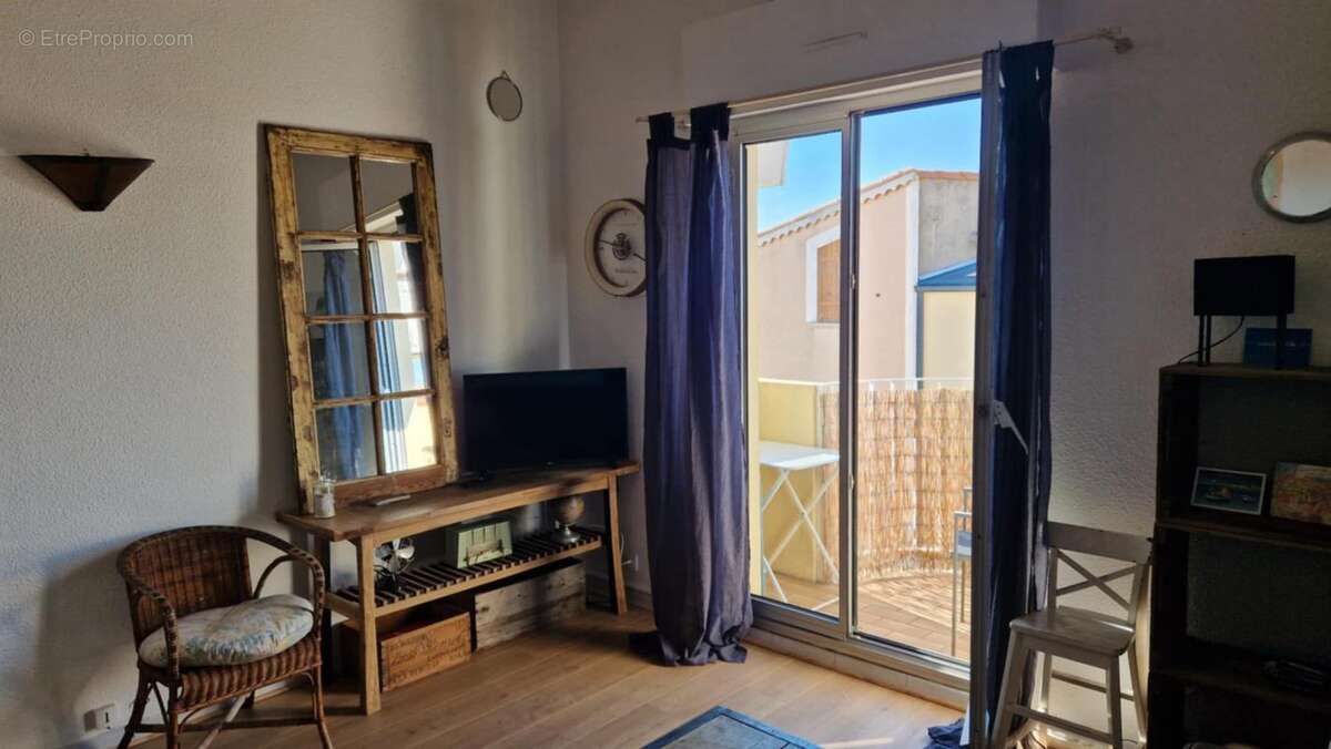 Appartement à MEZE