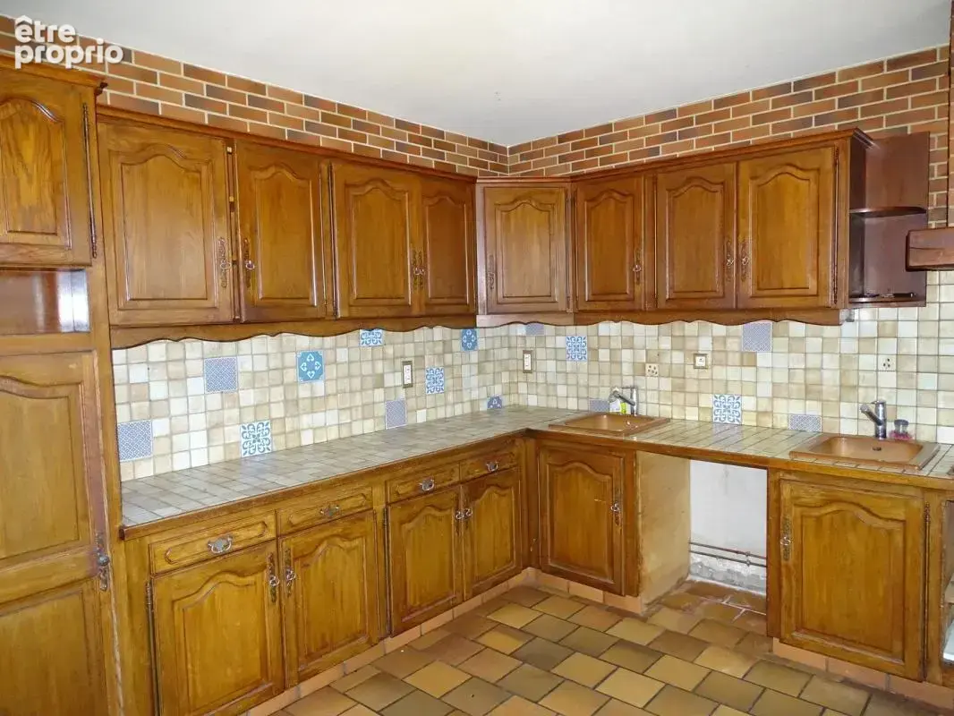 Immeuble, 5 appartements, 273 m² - photo 6