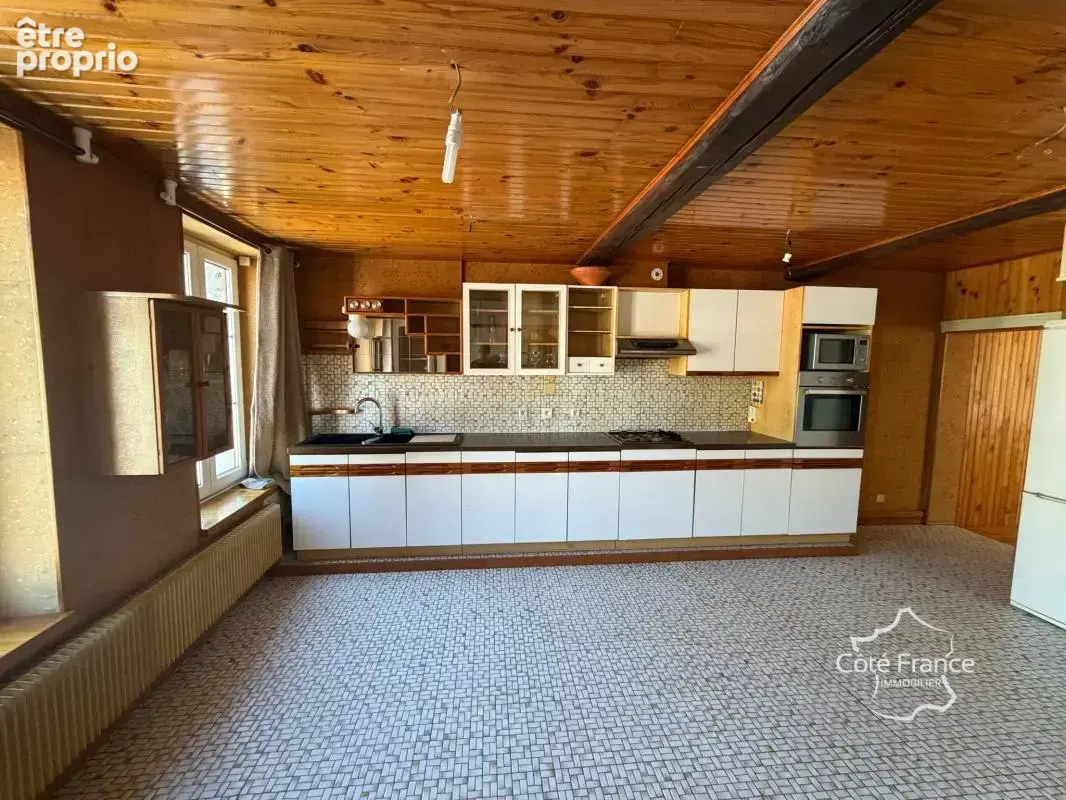 Magnifique maison en pierre de taille   Charme atypique et b - photo 9