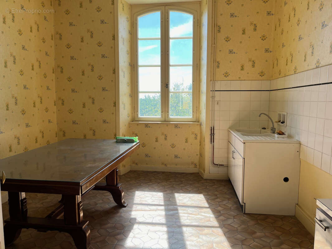 Appartement à COUSSAC-BONNEVAL