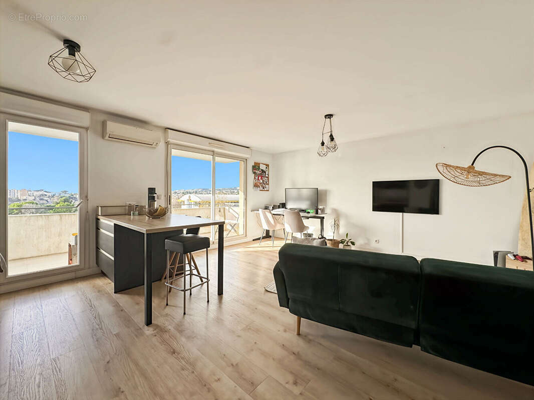 Appartement à MARSEILLE-13E