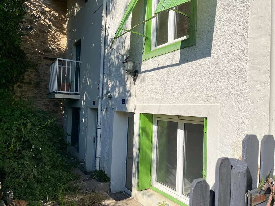 Maison à SAINTE-COLOMBE-SUR-L&#039;HERS