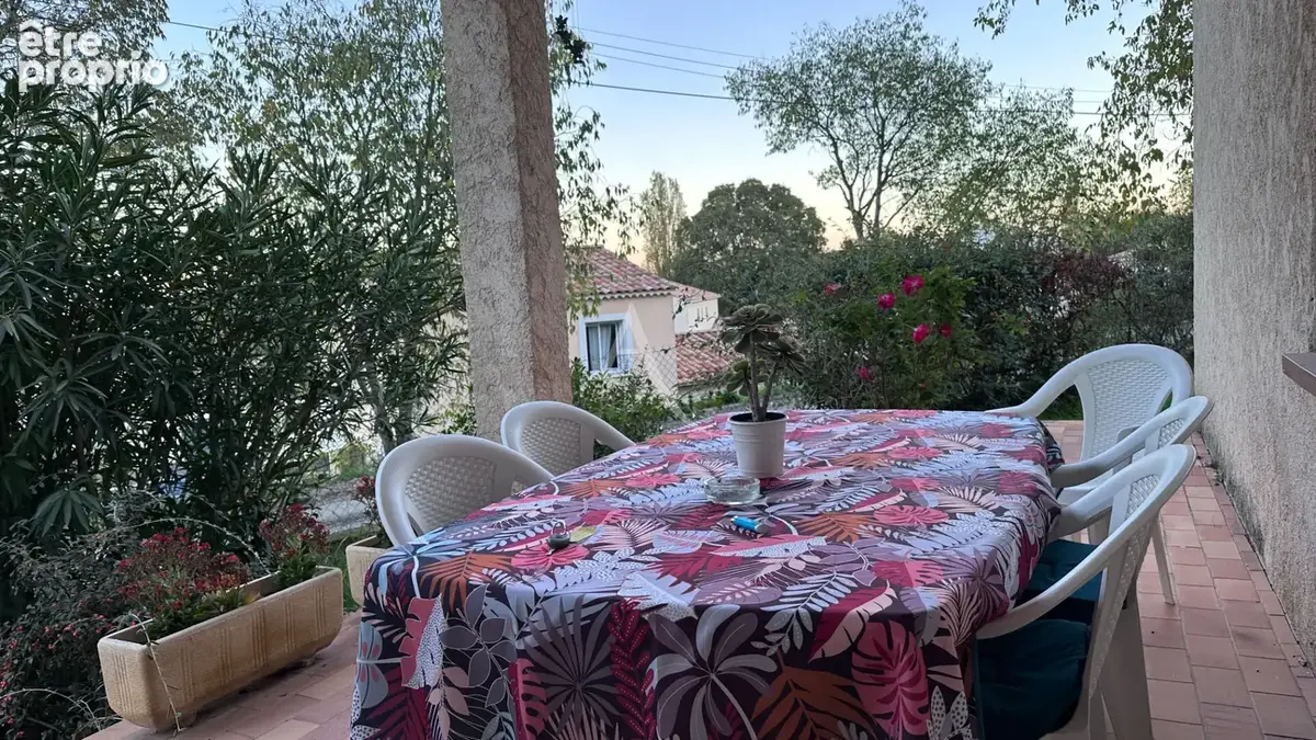 Villa composee d un t4 et t2 avec terrasses jardin garage et cave a manosque vendu loue - photo 7