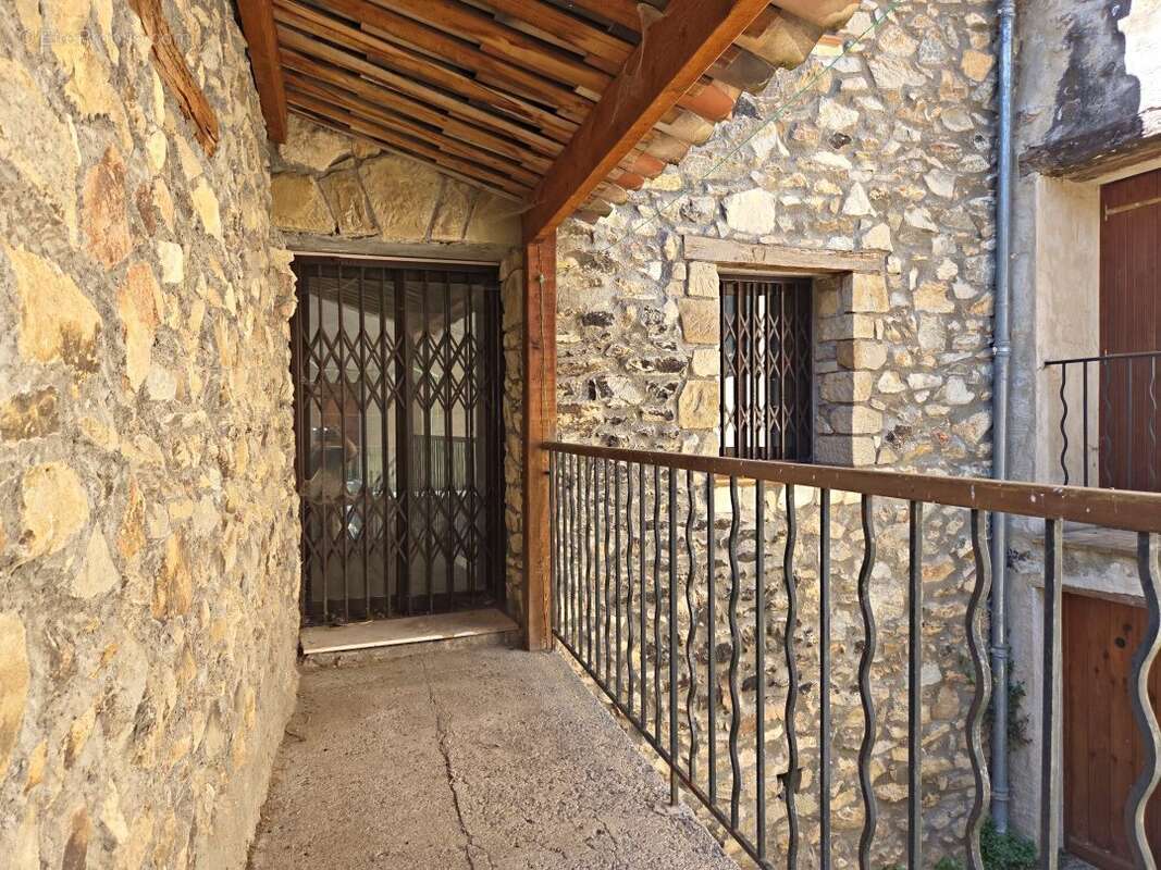 Maison à MEAILLES