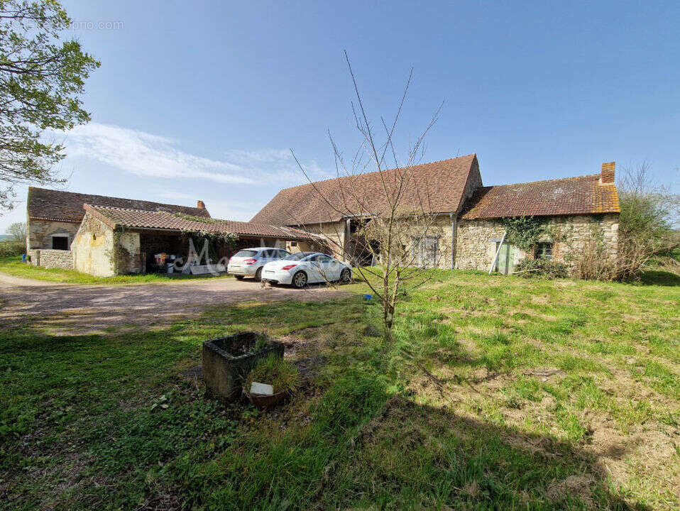 Maison à SAINT-POURCAIN-SUR-SIOULE