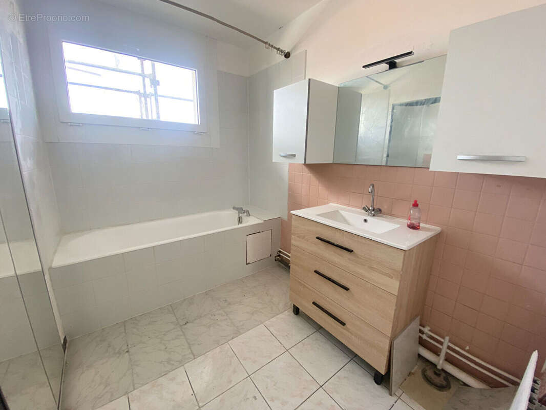 Appartement à LIVRY-GARGAN