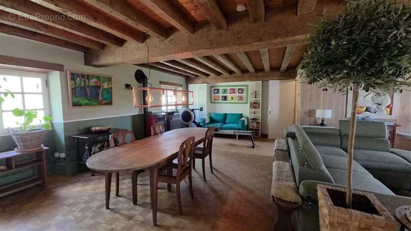 Maison à CHAILLAC