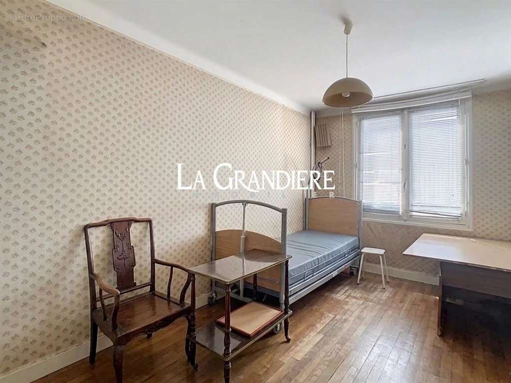 Paris 15 - Saint Lambert/Georges Brassens - 3ème étage - 4 pièce - photo 7