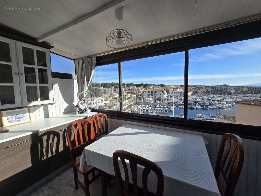 Appartement à SAUSSET-LES-PINS