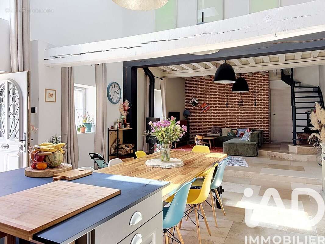 Maison 210 m² à Hermeray  - photo 3