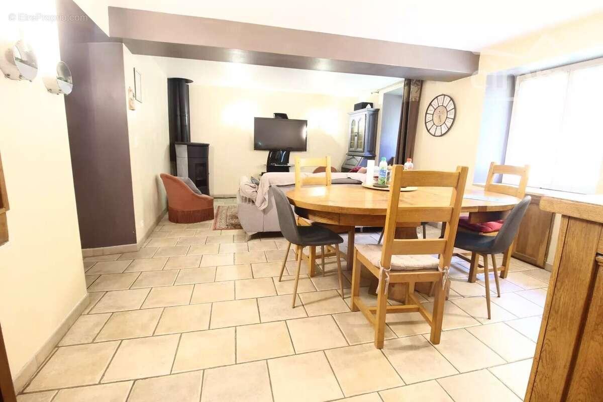 Maison à SAINT-JEAN-DE-PARACOL