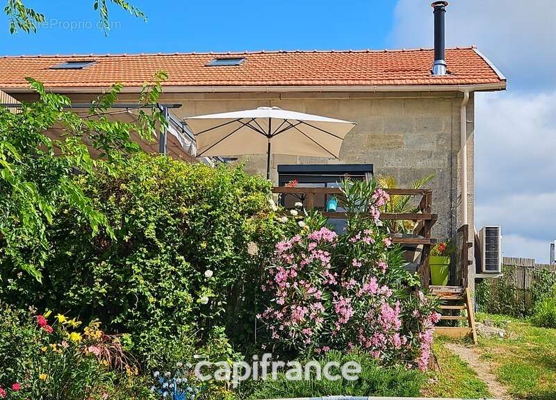 Maison à CEZAC