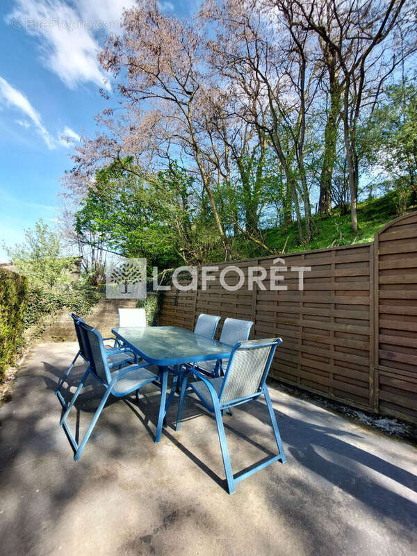 Appartement à AUDUN-LE-TICHE