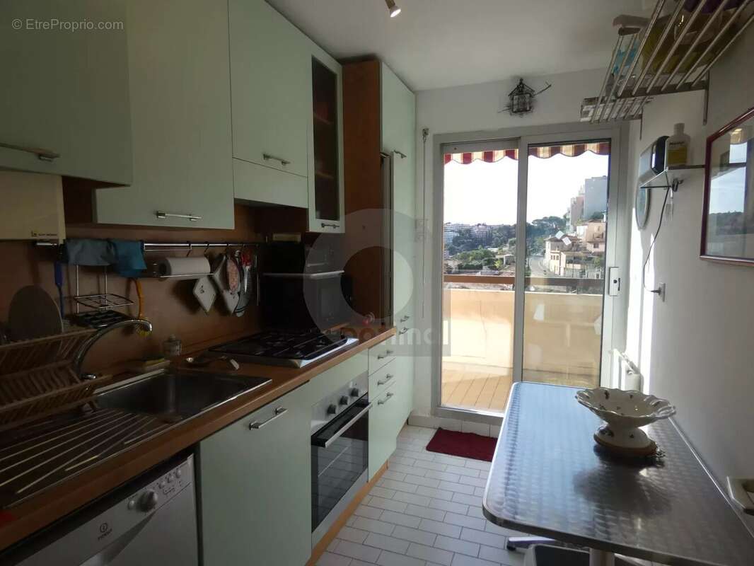 Appartement à ROQUEBRUNE-CAP-MARTIN