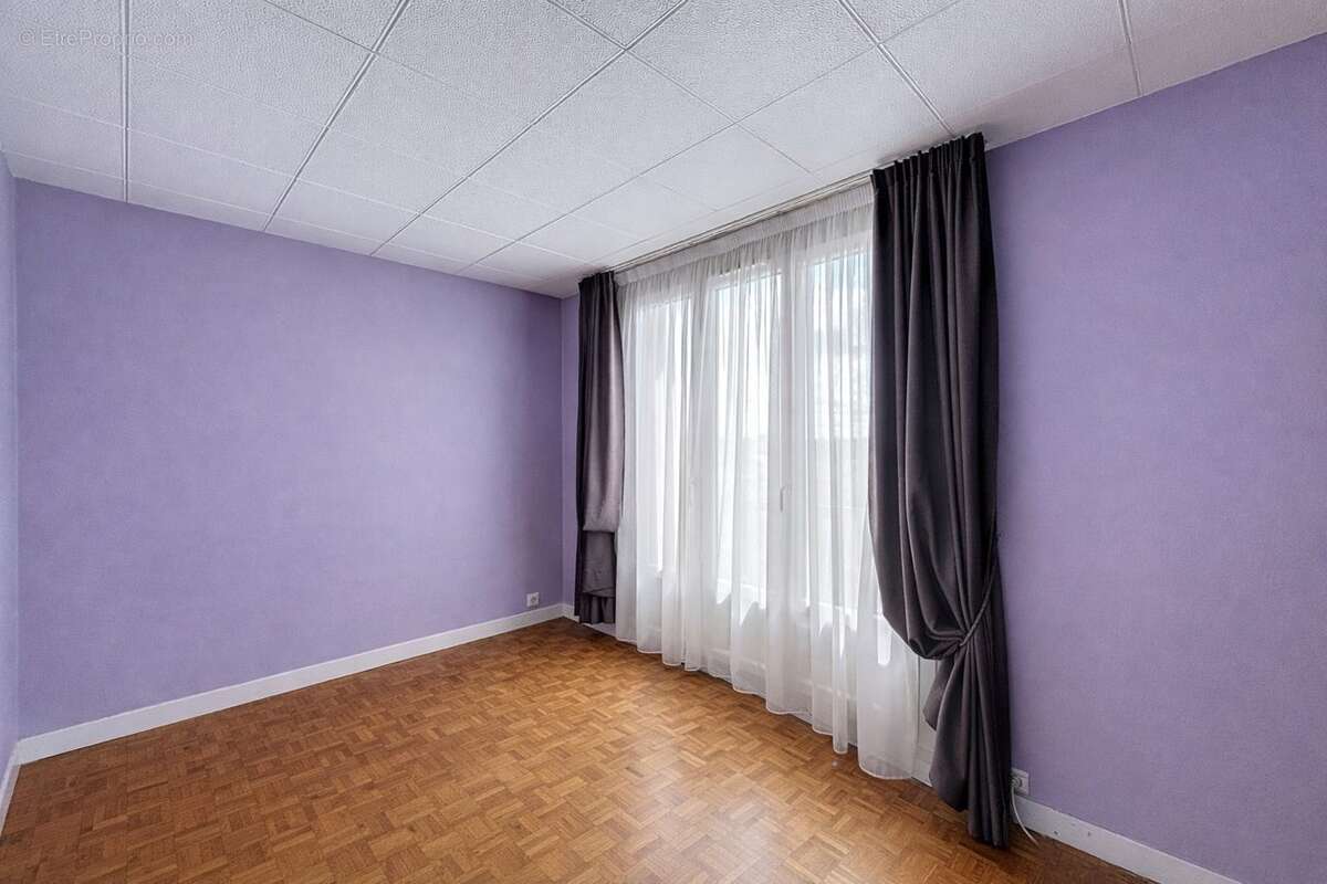 Appartement à MAISONS-ALFORT