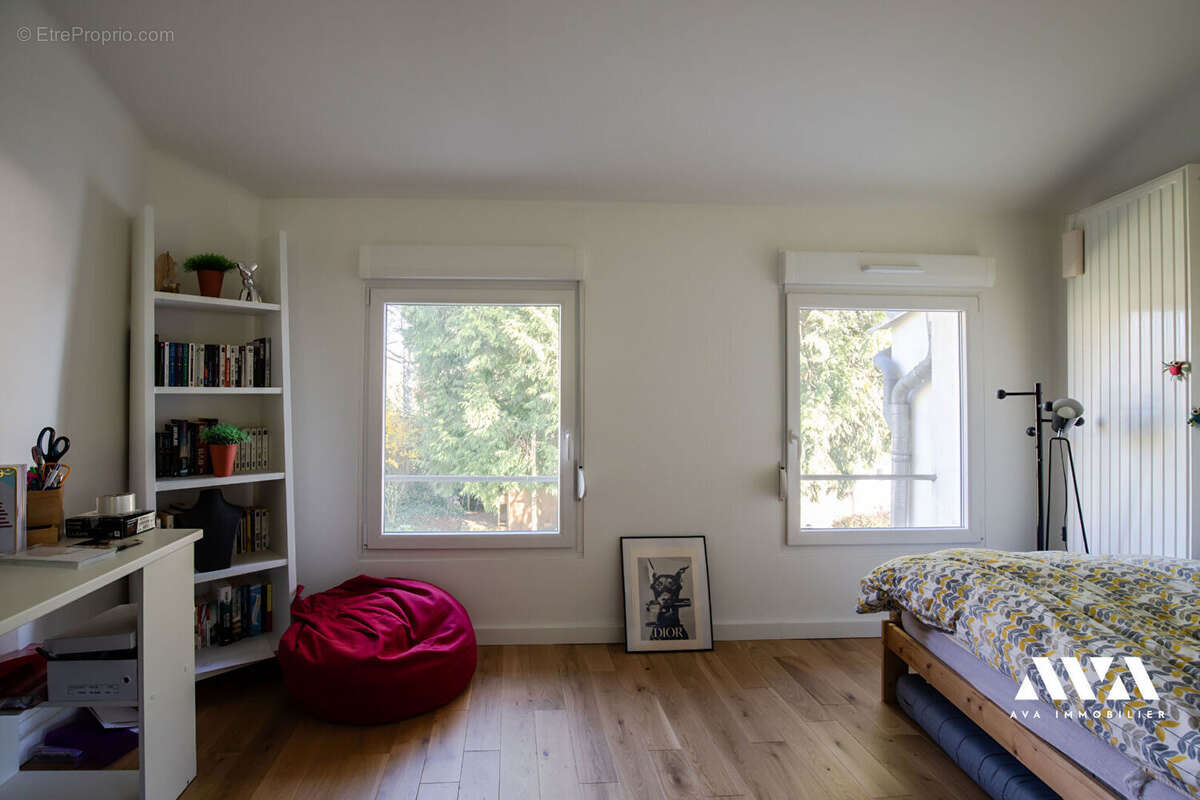 Maison - 260 m2 - photo 14