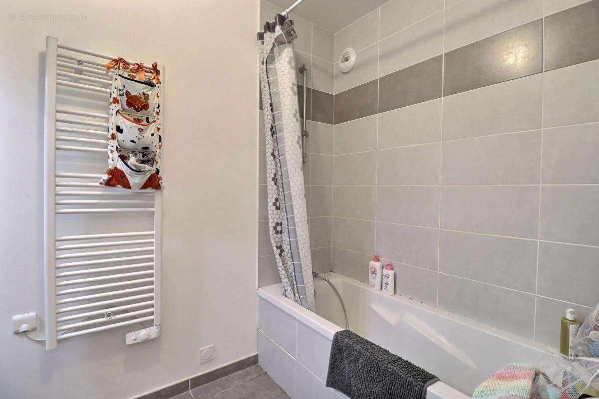 Appartement à LE CHAMP-PRES-FROGES