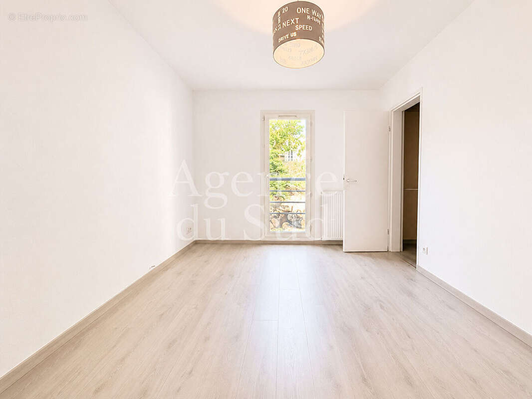 Appartement La Ciotat 4 pièce(s) 86 m2 - photo 9
