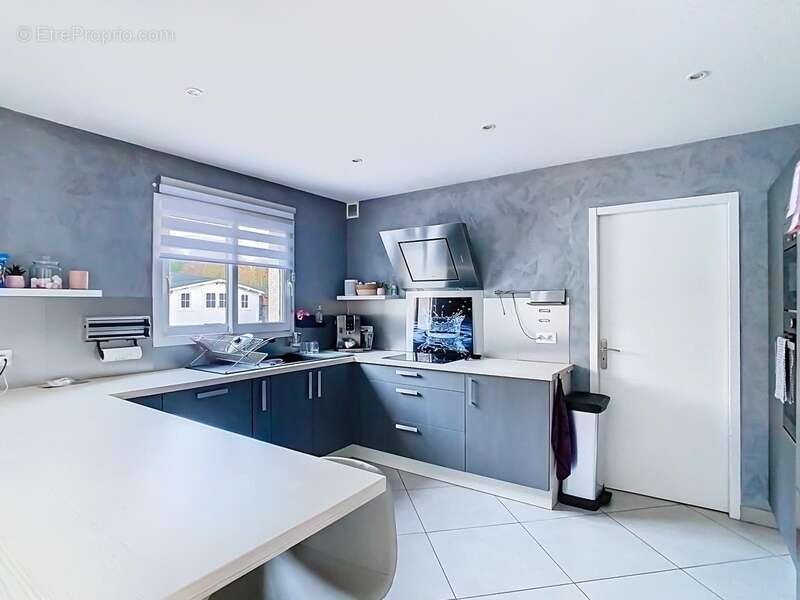 Maison à MONNETIER-MORNEX