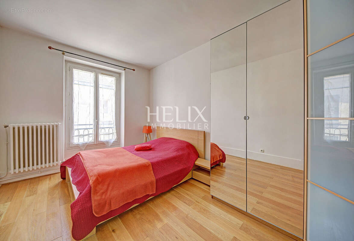 Appartement traversant 2 pièces beaux volumes à 5 mn du RER A Saint Germain en en Laye - photo 5