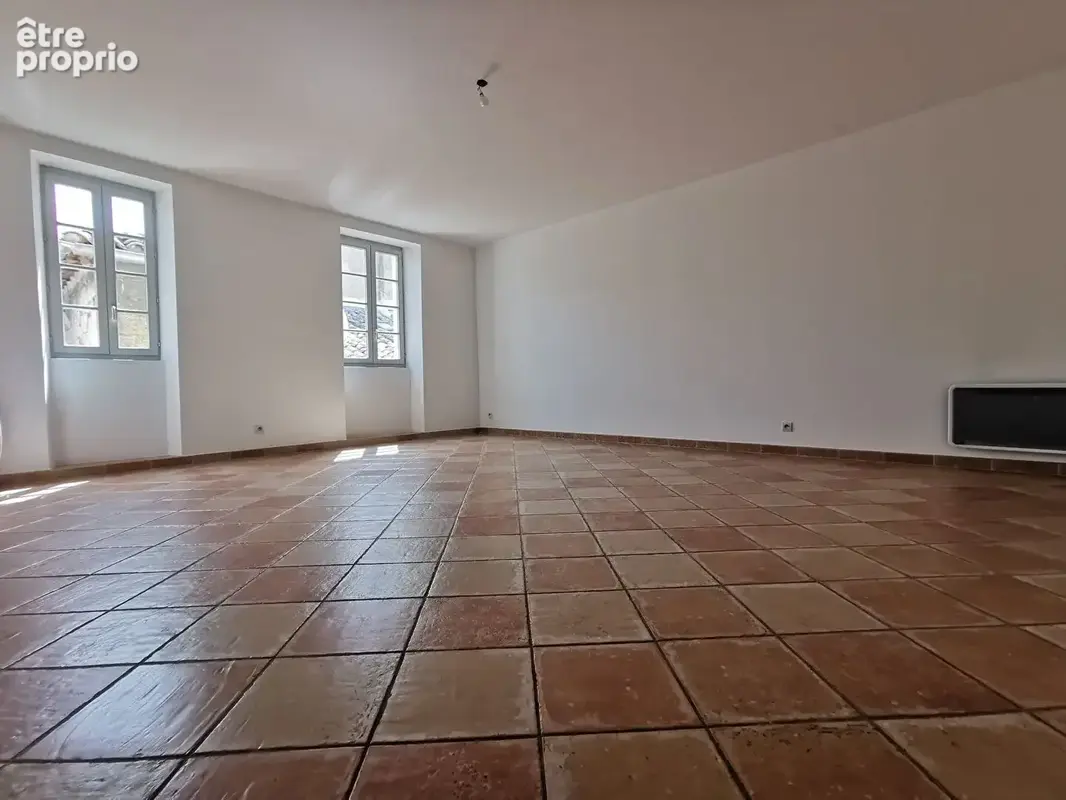 Appartement intra muros T4  Climatisations staionnement - photo 2