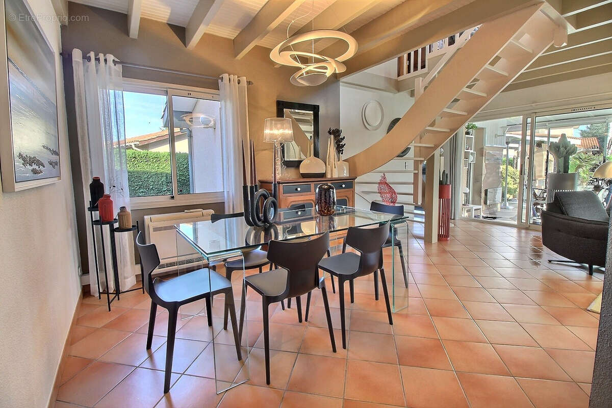 Maison à GUJAN-MESTRAS