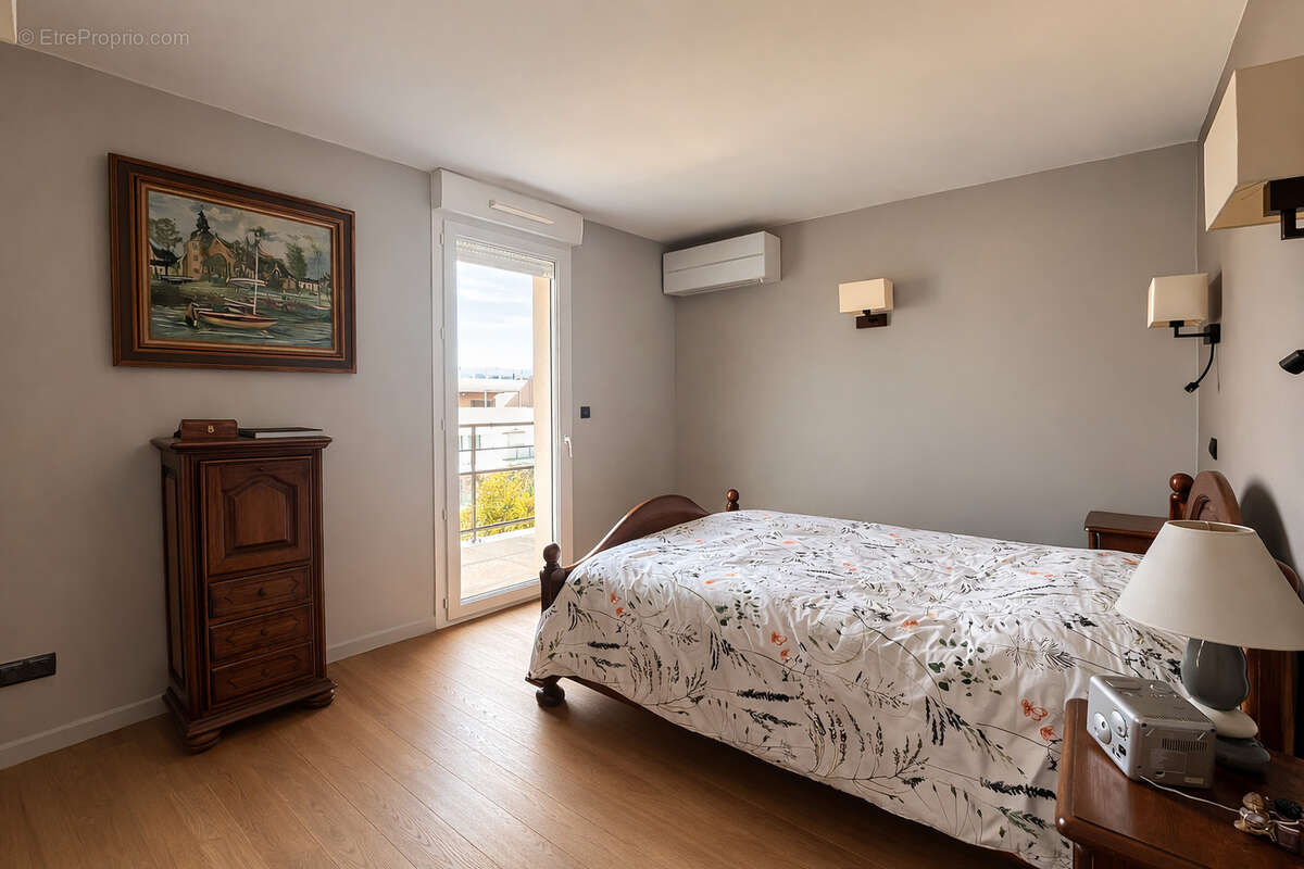 Appartement à CRAPONNE