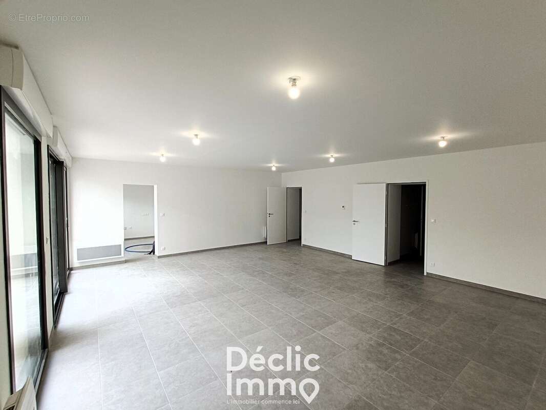 Maison à SAINT-HILAIRE-DE-VILLEFRANCHE