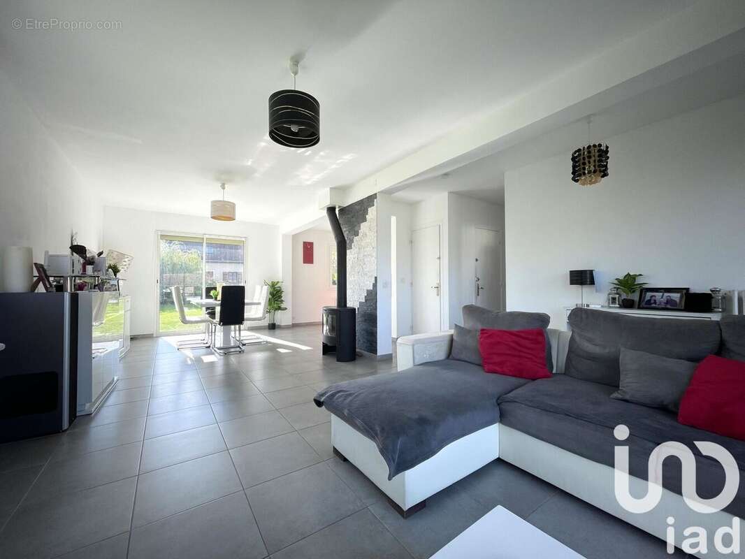 Photo 3 - Maison à HOUDAN