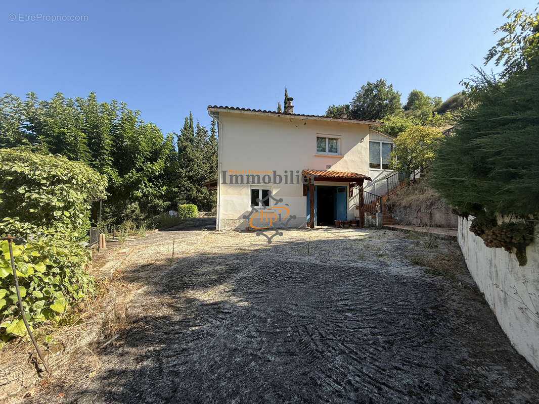 Vente maison avec terrains et dépendances, Saint-Affrique - photo 12