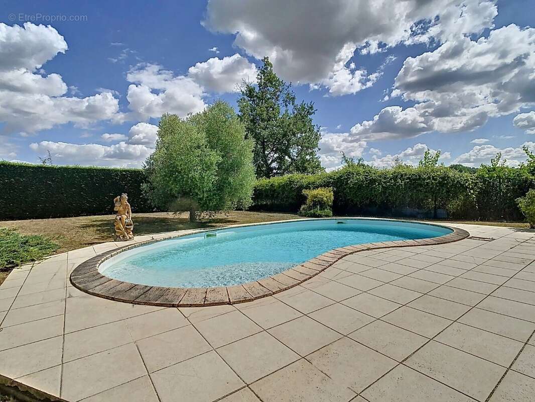 Belle Villa T5 avec piscine - photo 14