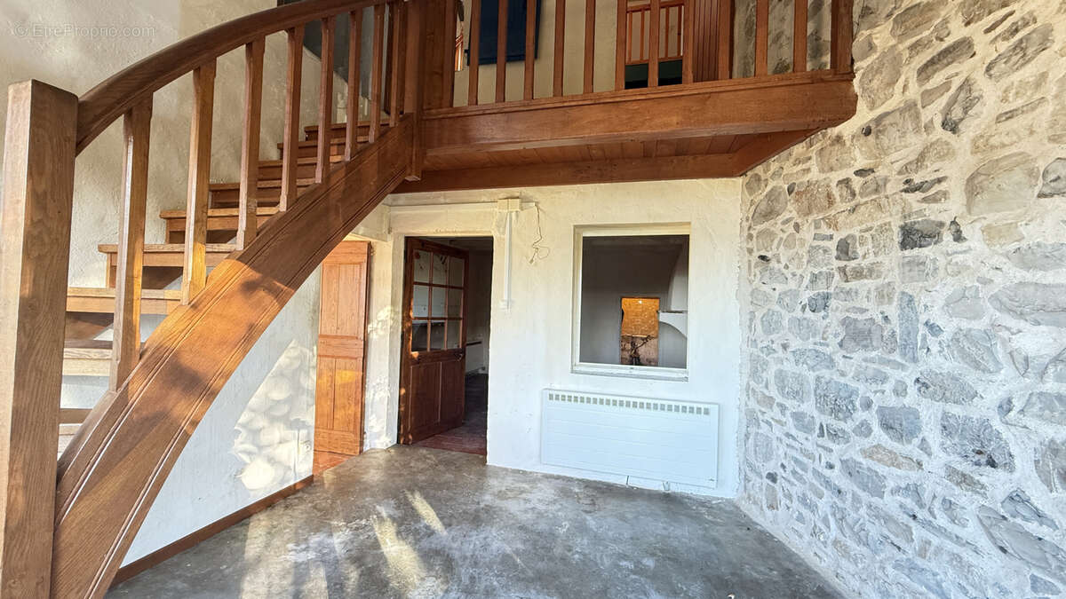 Maison à SAINT-SEBASTIEN-D'AIGREFEUILLE