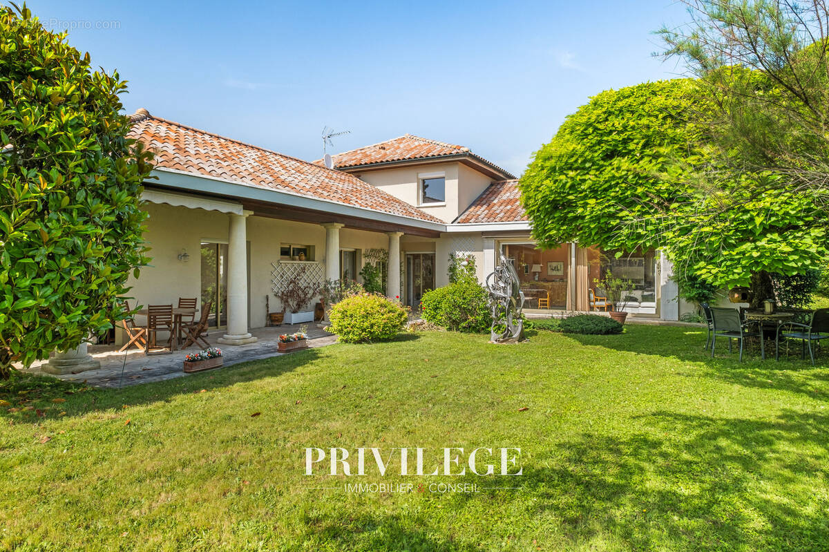 Maison à SAINT-DIDIER-AU-MONT-D&#039;OR