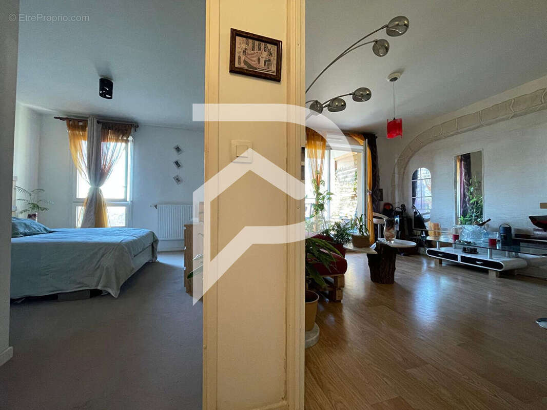 Appartement à LIMEIL-BREVANNES