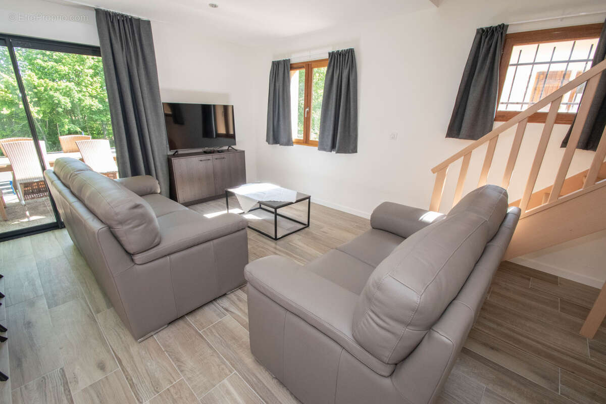 Maison à LACAPELLE-MARIVAL