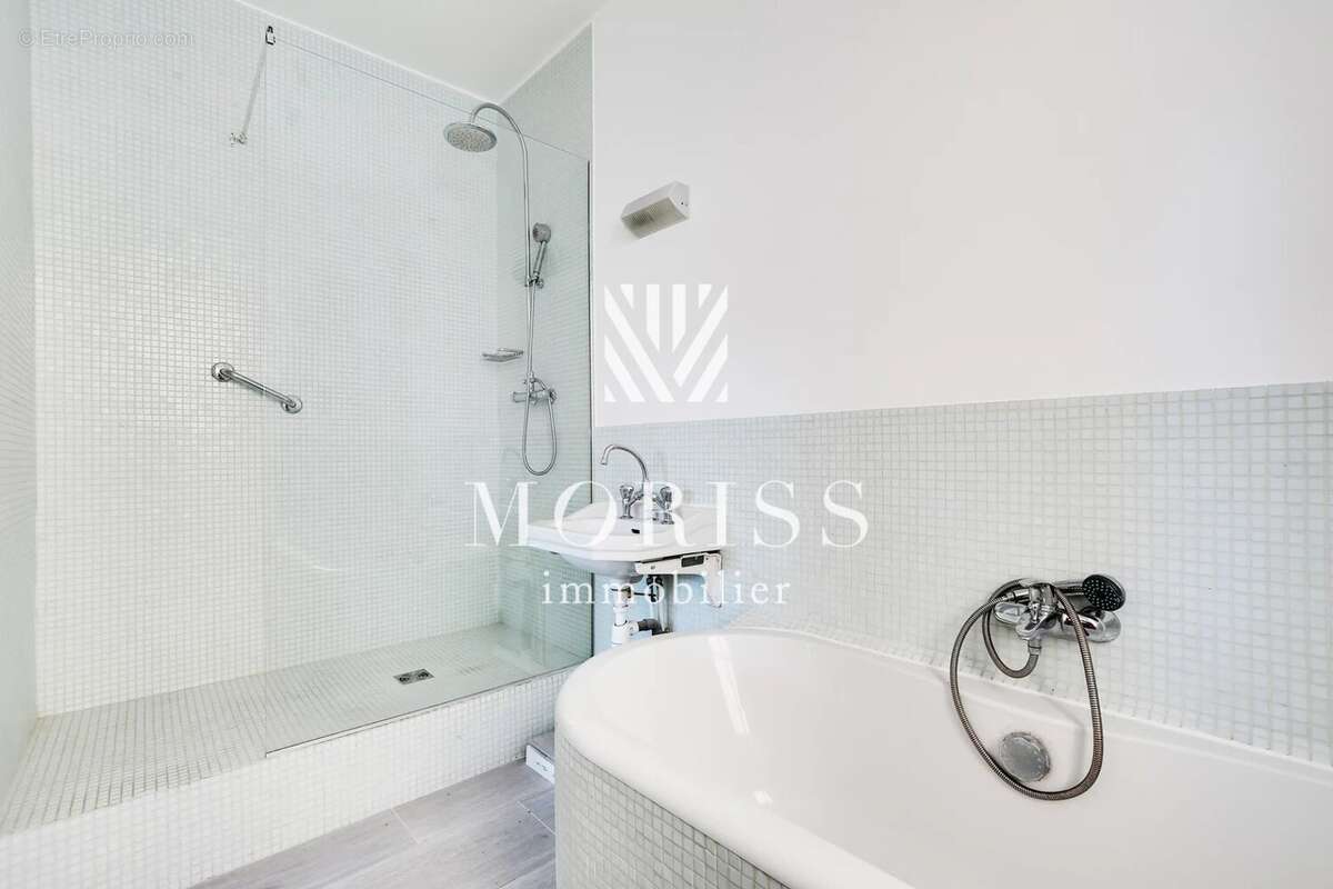 Appartement à PARIS-11E